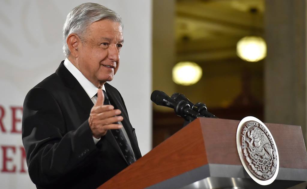 AMLO sostiene encuentro con padres de normalistas de Ayotzinapa