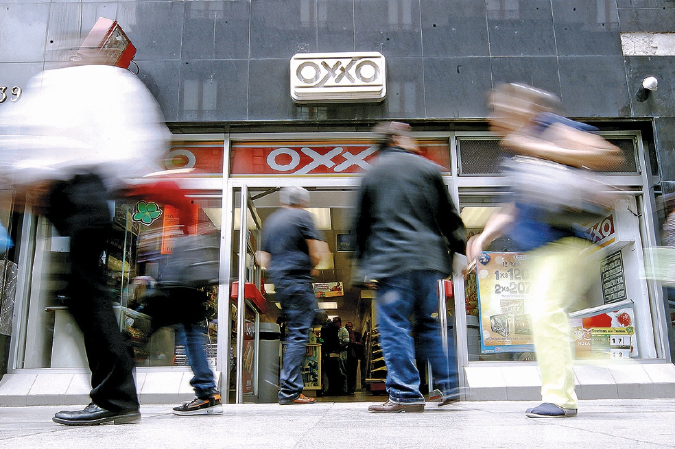 Oxxo: Ni sopas instantáneas ni café; esto es lo que más se vende en las tiendas de Femsa