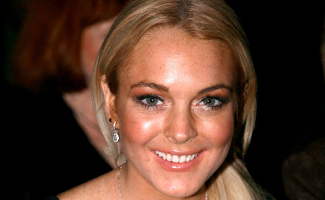 Como nunca la habías visto: Lindsay Lohan reaparece en rutina fitness para el Super Bowl