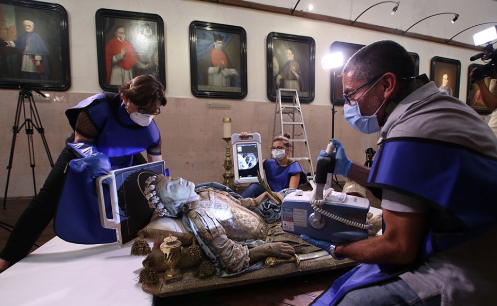 Revelan restos óseos en el relicario de San Hermión Mártir