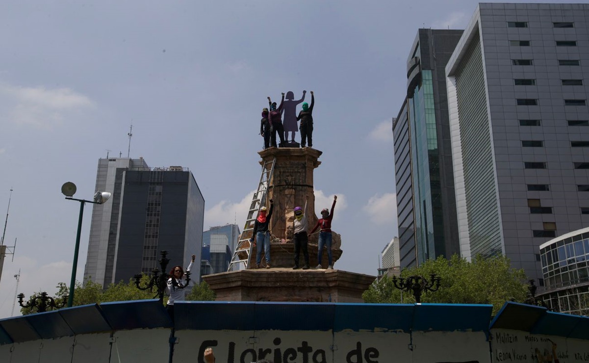 Creadoras de la “Glorieta de las mujeres que luchan” responden a Sheinbaum sobre retiro de antimonumenta