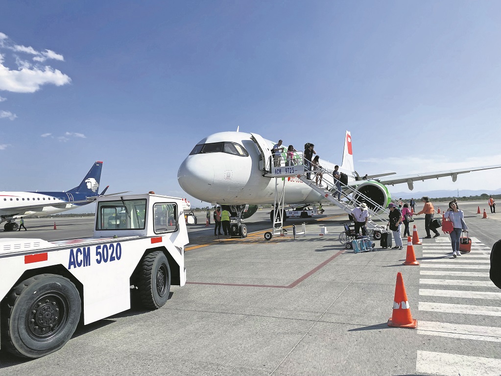 Volaris y Viva Aerobus tendrán ruta de Querétaro a Los Cabos