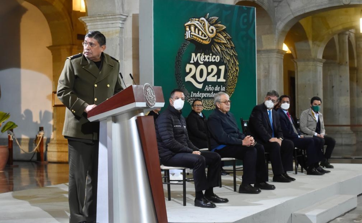 Comenzó la distribución de 870 mil vacunas de AstraZeneca: Luis Cresencio Sandoval 