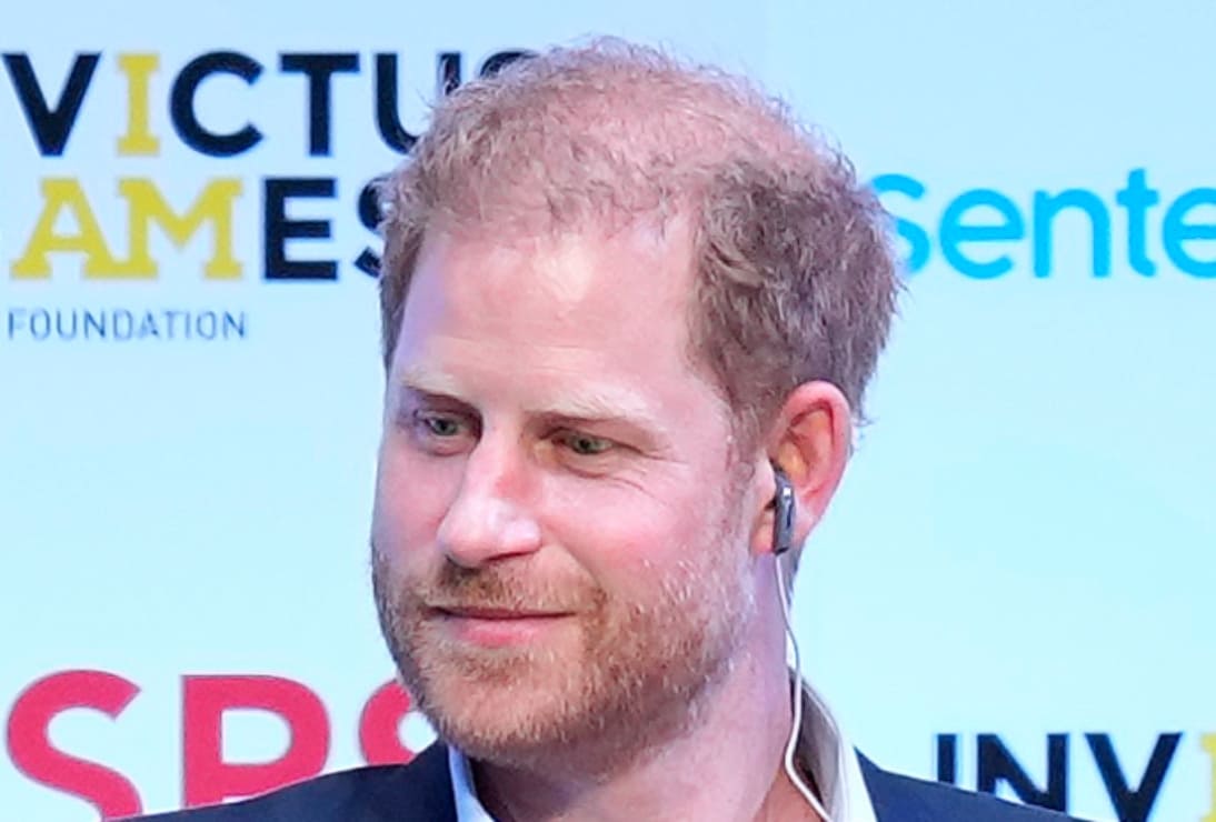 El príncipe Harry termina con rumores, va de compras en Tokio para Meghan Markle