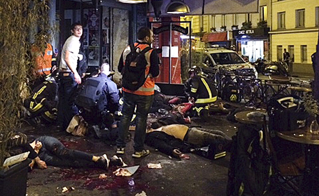 Atentado terrorista en París deja más de una centena de muertos