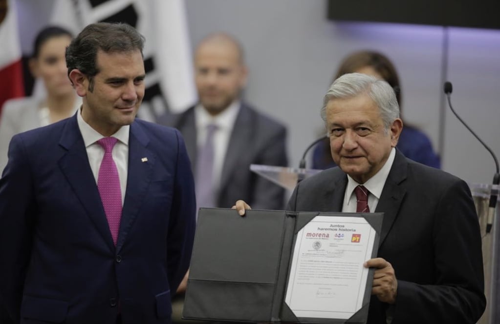 Ofrece Córdova a AMLO imparcialidad del INE