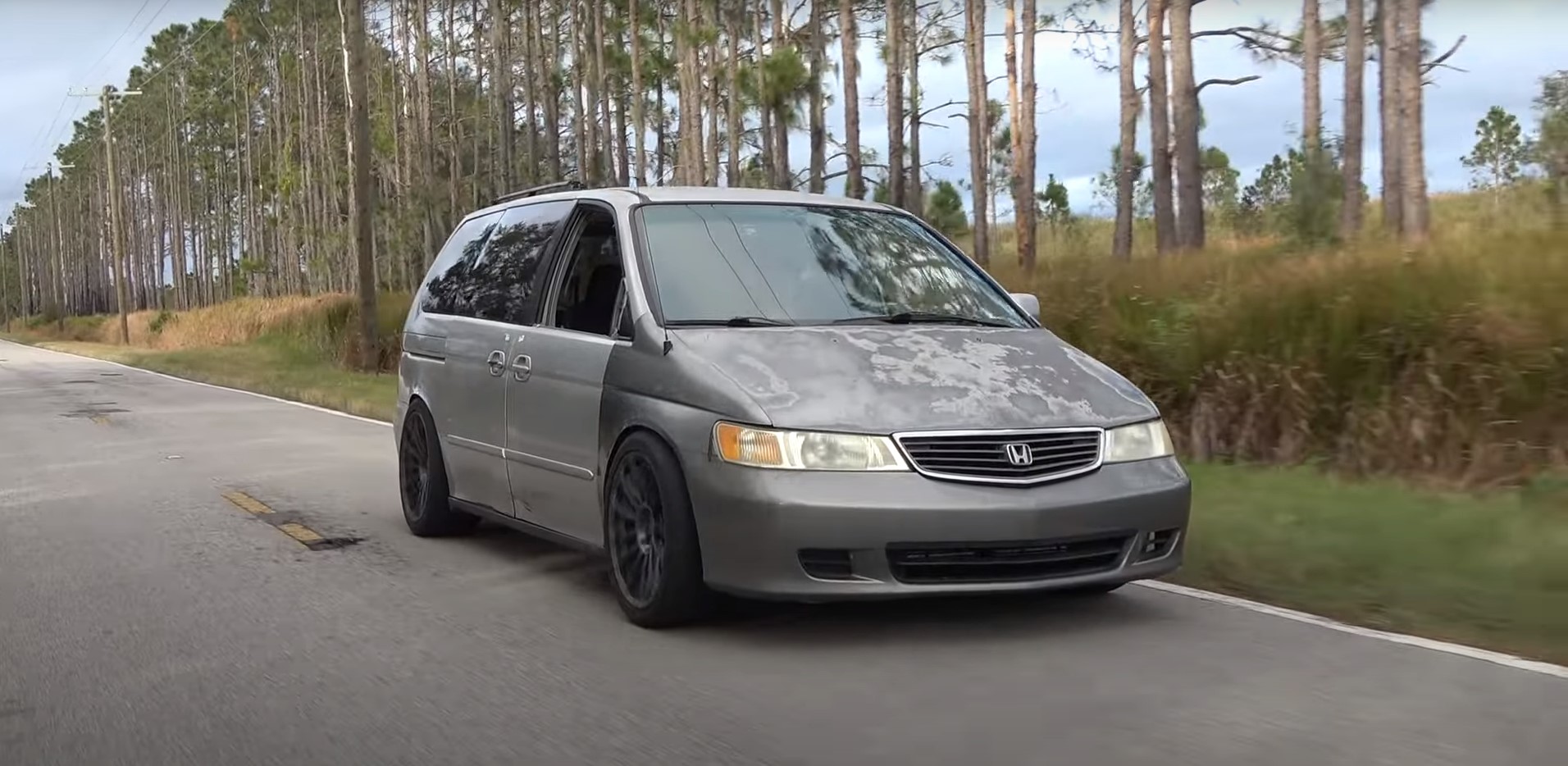 VIDEO: Honda Odyssey modificada, eléctrica y con 1,000 hp