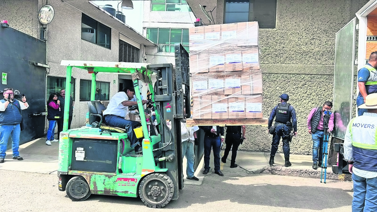 Inicia distribución de material en Edomex