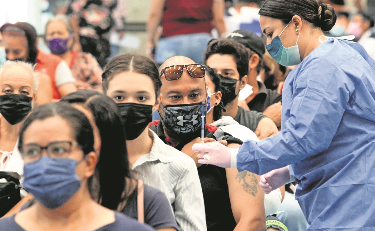 Prevén vacunar a menores vía el fondo COVAX