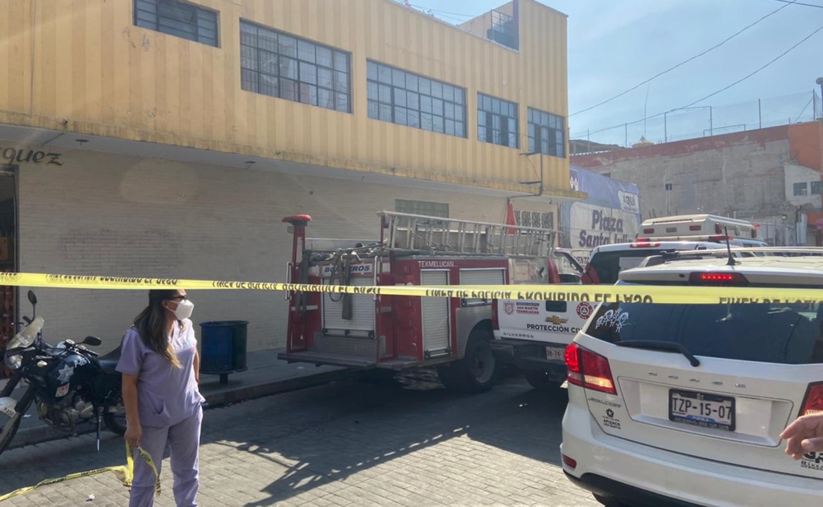Rescatan cuerpo de trabajador que quedó atrapado en derrumbe de construcción en Puebla