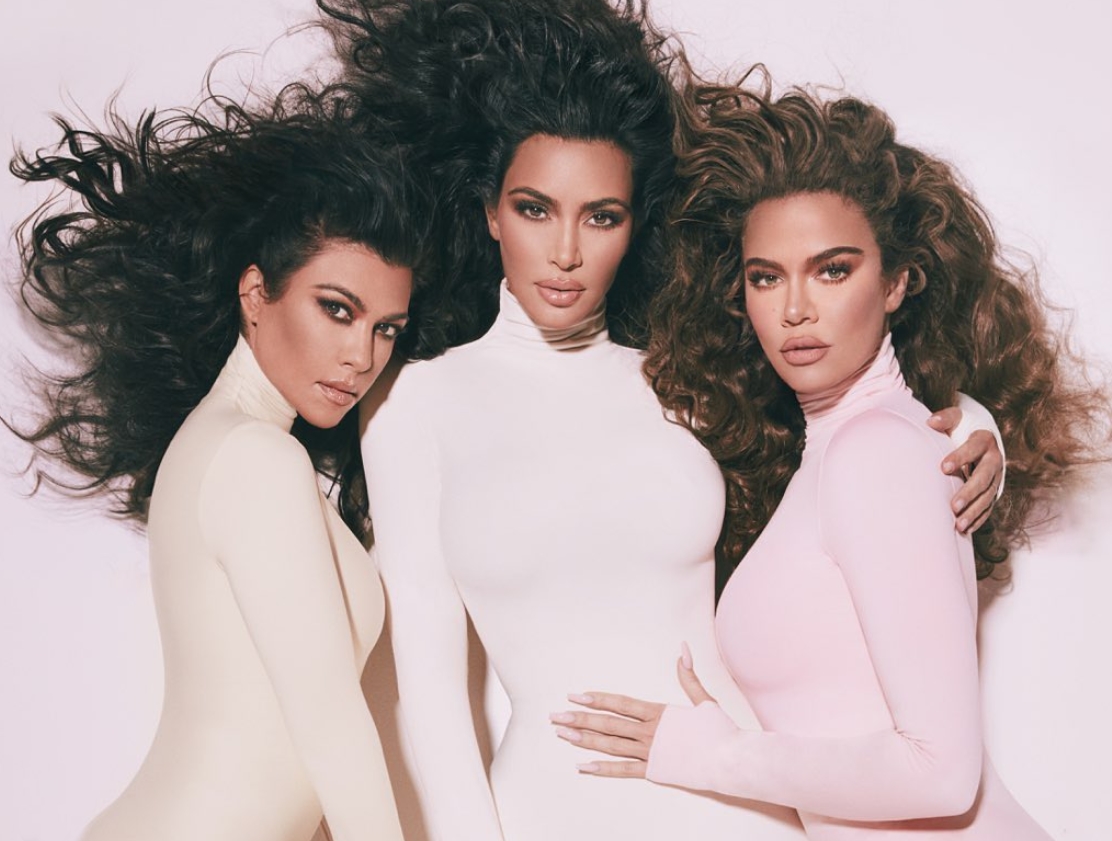 Kourtney, Khloé y Kim Kardashian lanzan colección de perfumes para KKW Fragrance