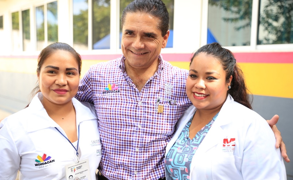 Dan empleo a más de 300 trabajadores de Prospera en Michoacán