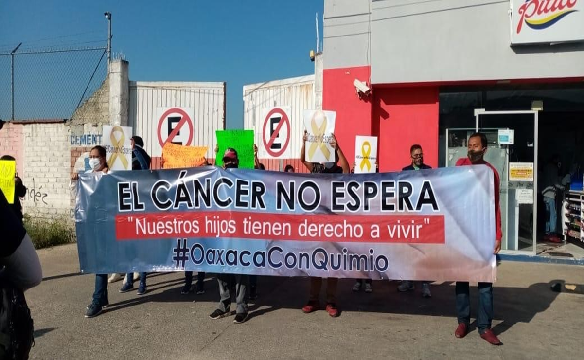 Papás de niños con cáncer en Oaxaca pedirán ayuda a Joe Biden ante desabasto de medicinas