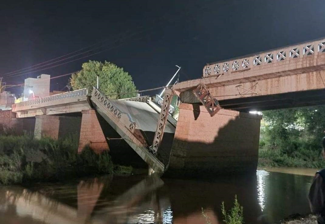 Tras lluvias, colapsa emblemático puente de Río Grande, Zacatecas