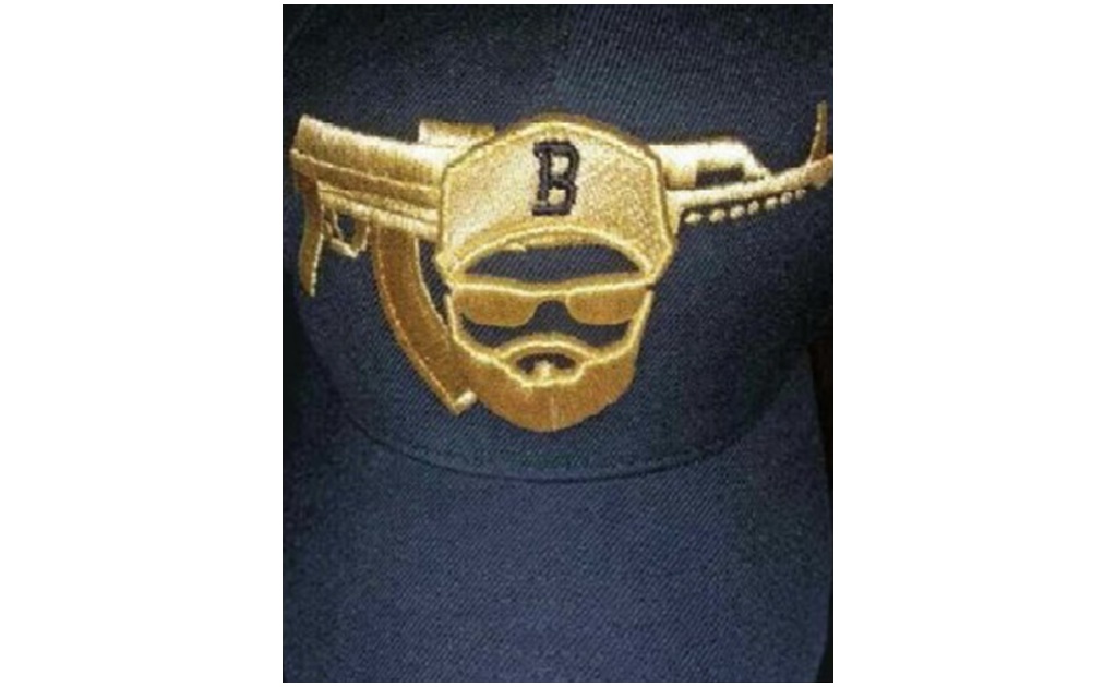 "El Betito" identifica a integrantes de "La Unión" con gorras y armas grabadas