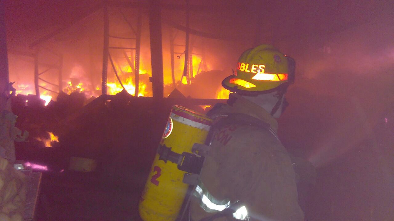 Muere bombero durante incendio en Guadalupe, NL
