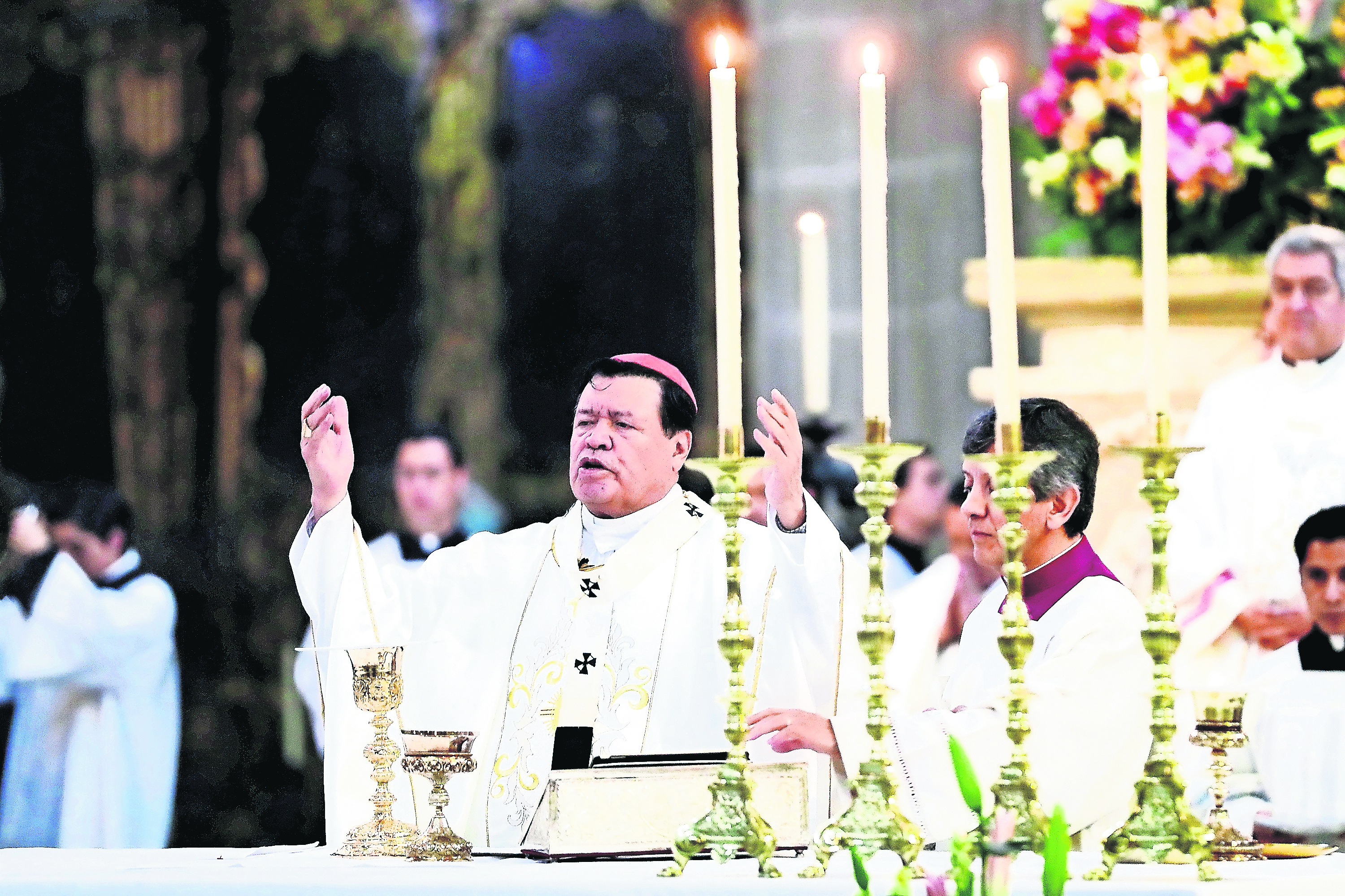 Cardenal pide orar por los niños a los que se les ha negado la vida
