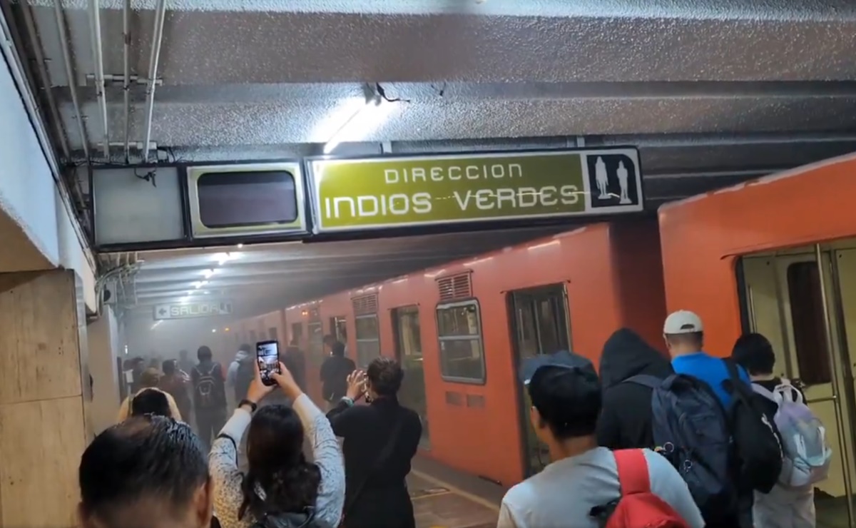 Por humo en la estación Juárez usuarios desalojan convoy; no fue connato de incendio dice el Metro