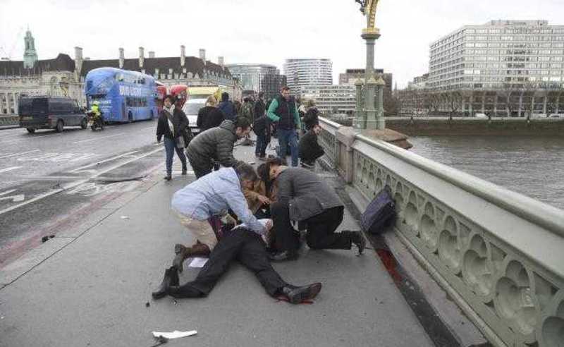 “Terrorismo”, incidente afuera del Parlamento británico, dice la Policía