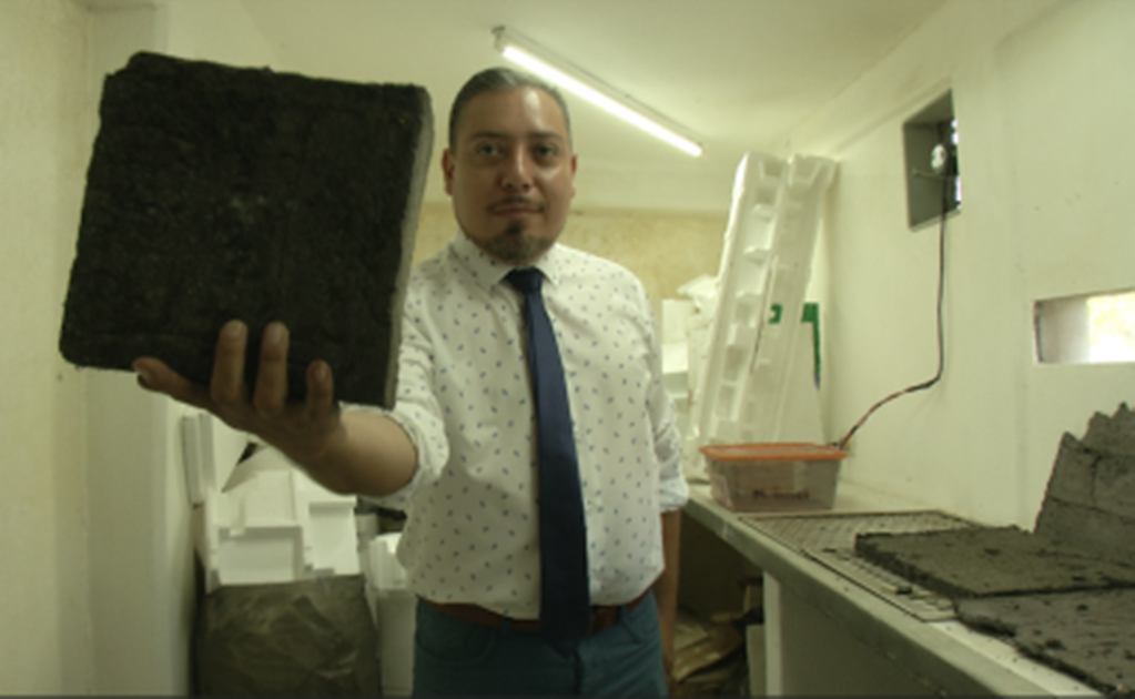 Con desechos de papel, mexicanos crean material más resistente que el concreto