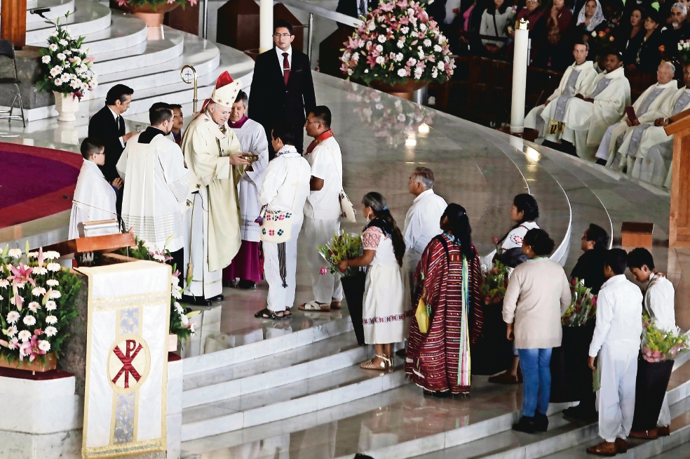 Cardenal pide por víctimas de violencia