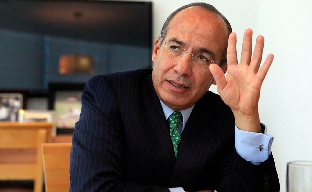 Felipe Calderón renuncia al Partido Acción Nacional