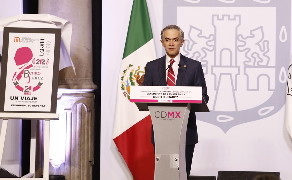 ​Recibe Mancera donación de un millón de pesos para reconstrucción