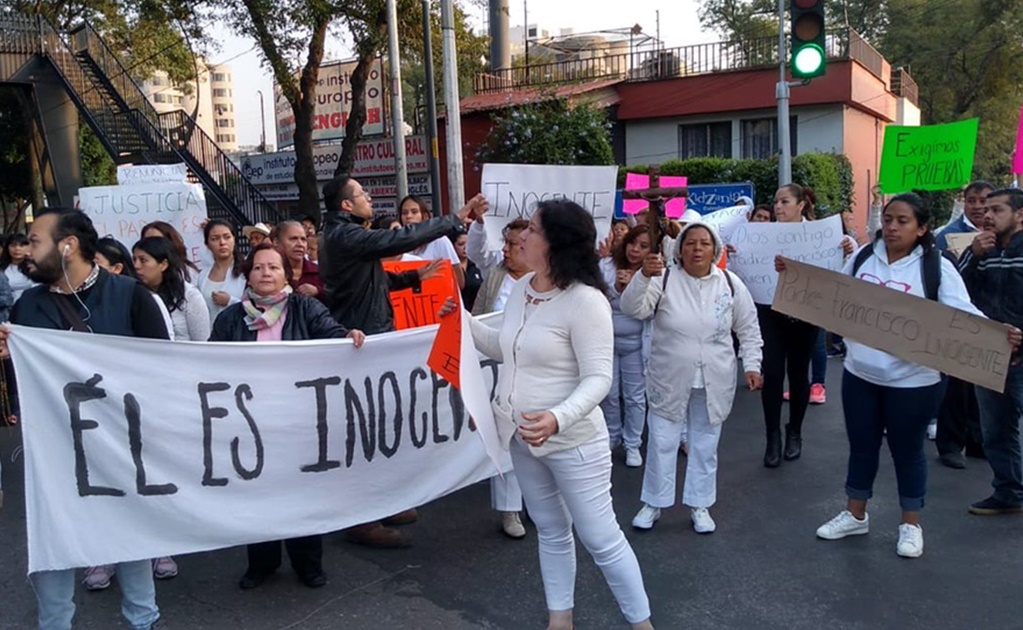 Con bloqueo en Insurgentes Sur exigen liberación del cura Francisco, detenido por homicidio de Leonardo