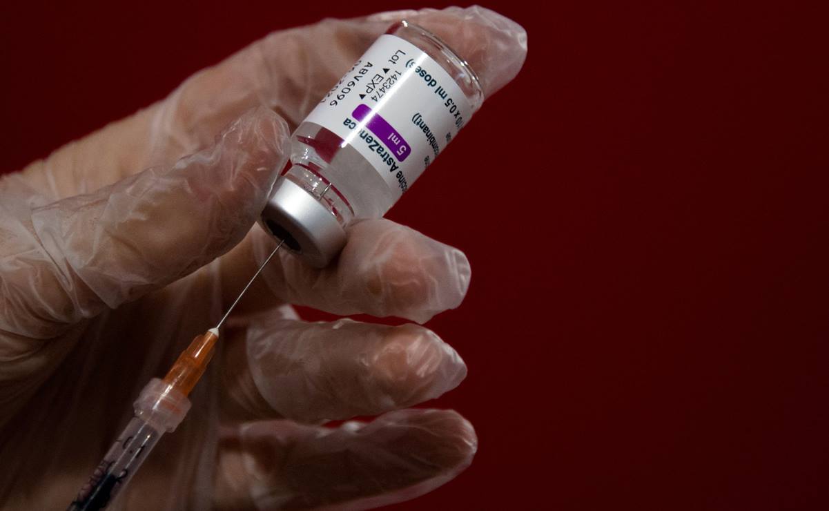 Italia se suma a Noruega y también suspende vacunación antiCovid de AstraZeneca