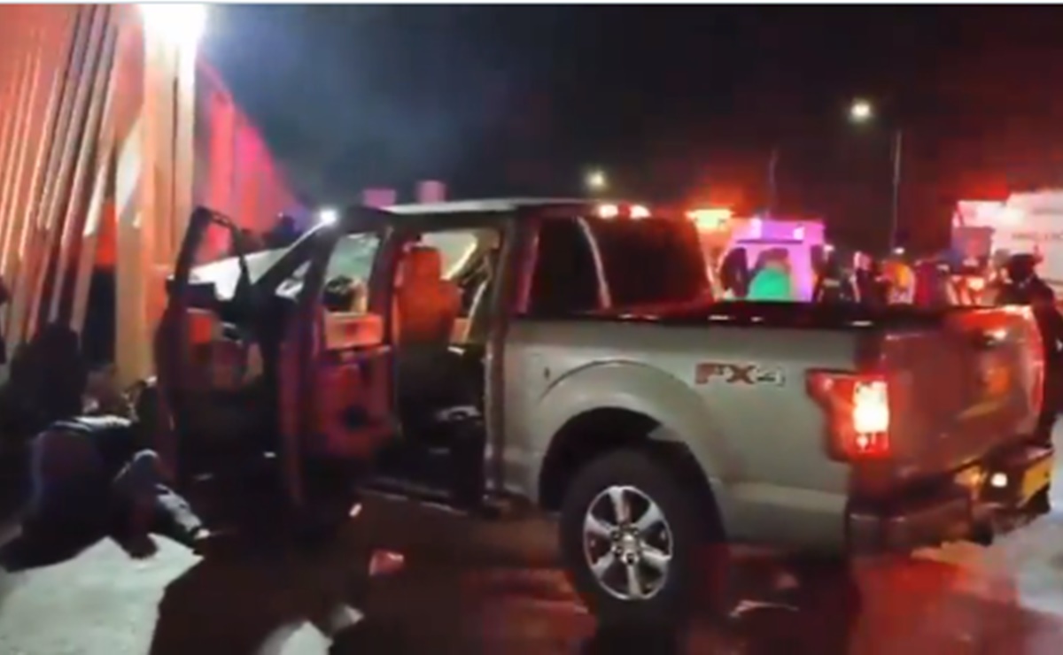 Tragedia en Liga MX: Atropellan a aficionados de los Rayados afuera del estadio de Torreón; hay un muerto