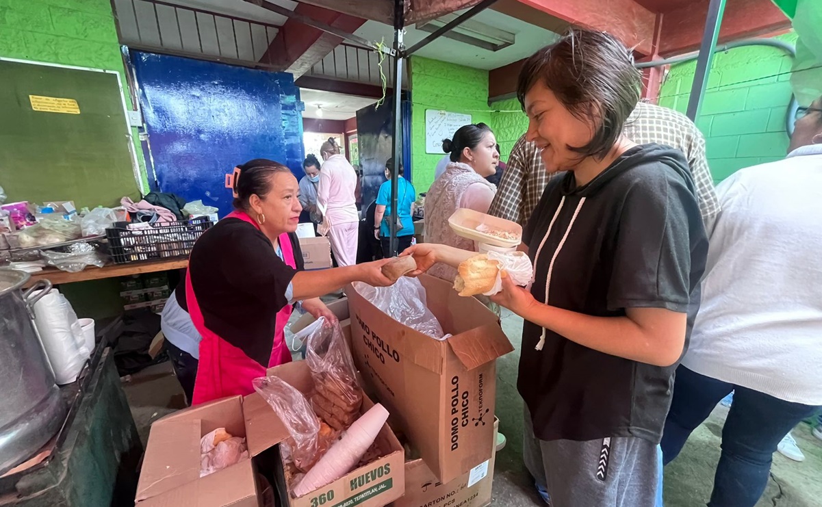 "Venimos a apoyar porque es lo que debemos hacer": vecinos ayudan a damnificados por inundaciones en Rancho San Blas