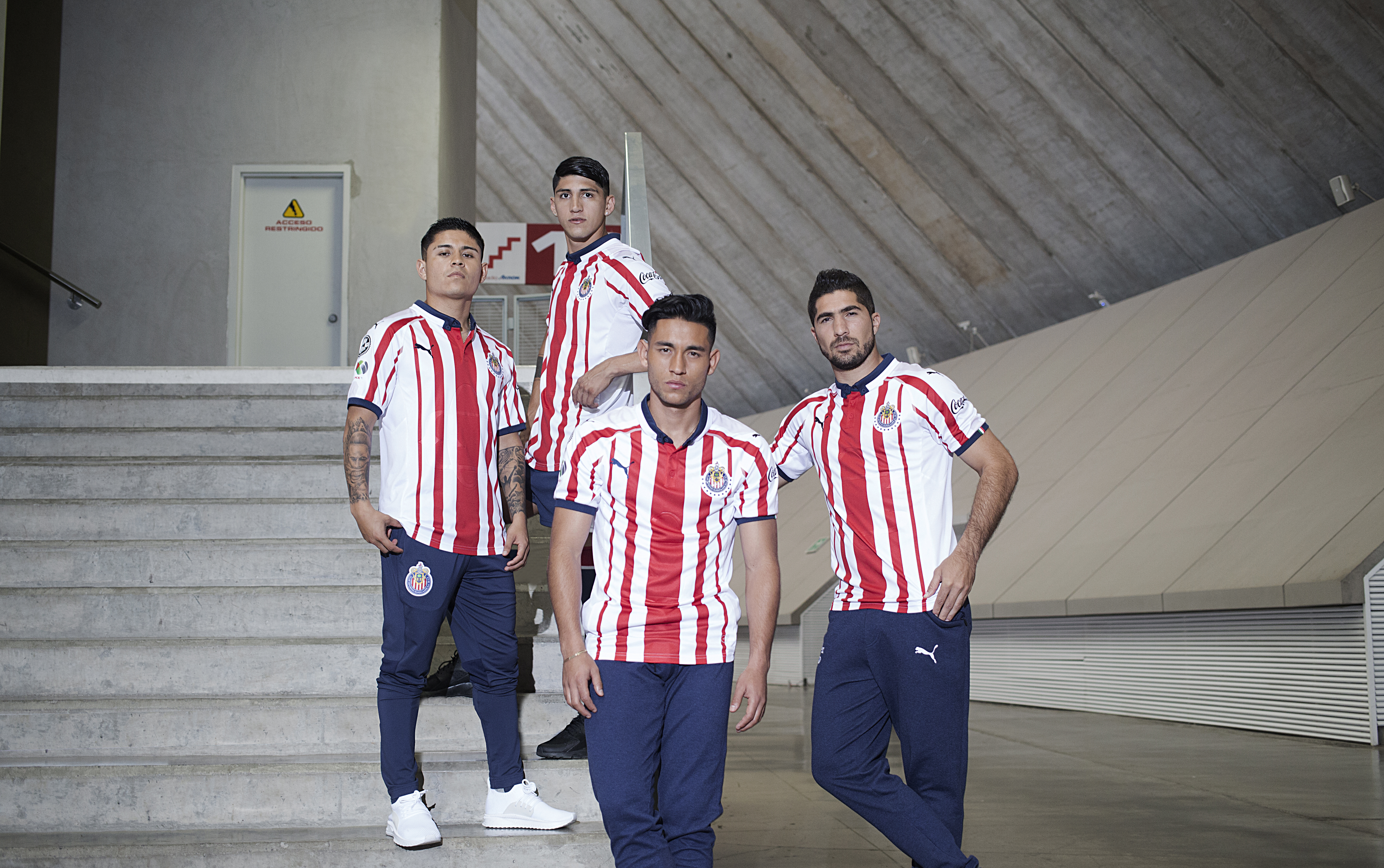 Chivas presentó su uniforme para el Apertura 2018