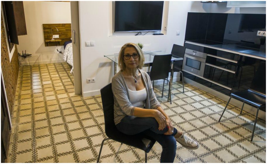 Mujer reserva su propio piso en Airbnb para recuperarlo de su inquilino