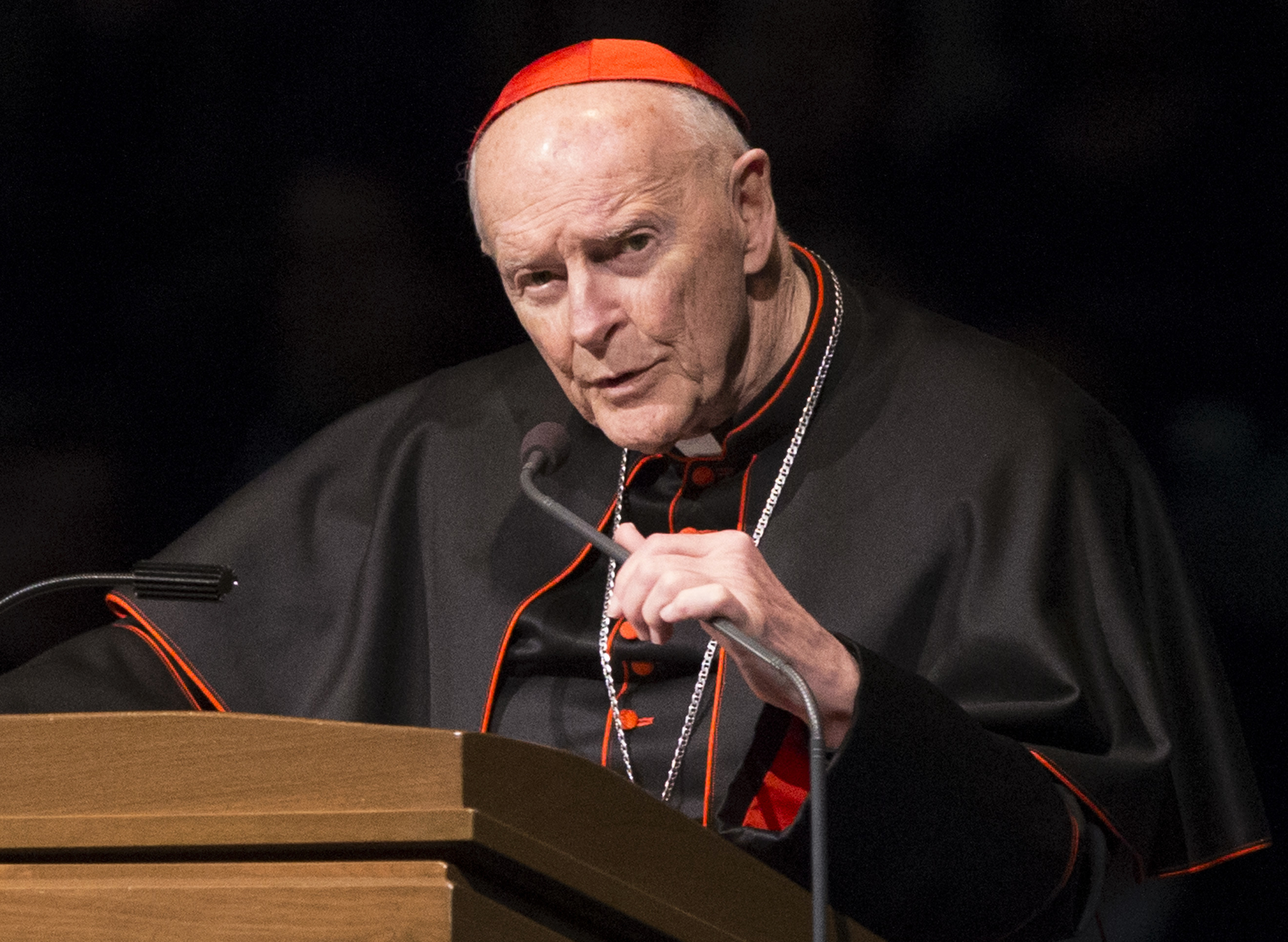 Papa Francisco acepta renuncia del cardenal de EU acusado de abuso sexual infantil
