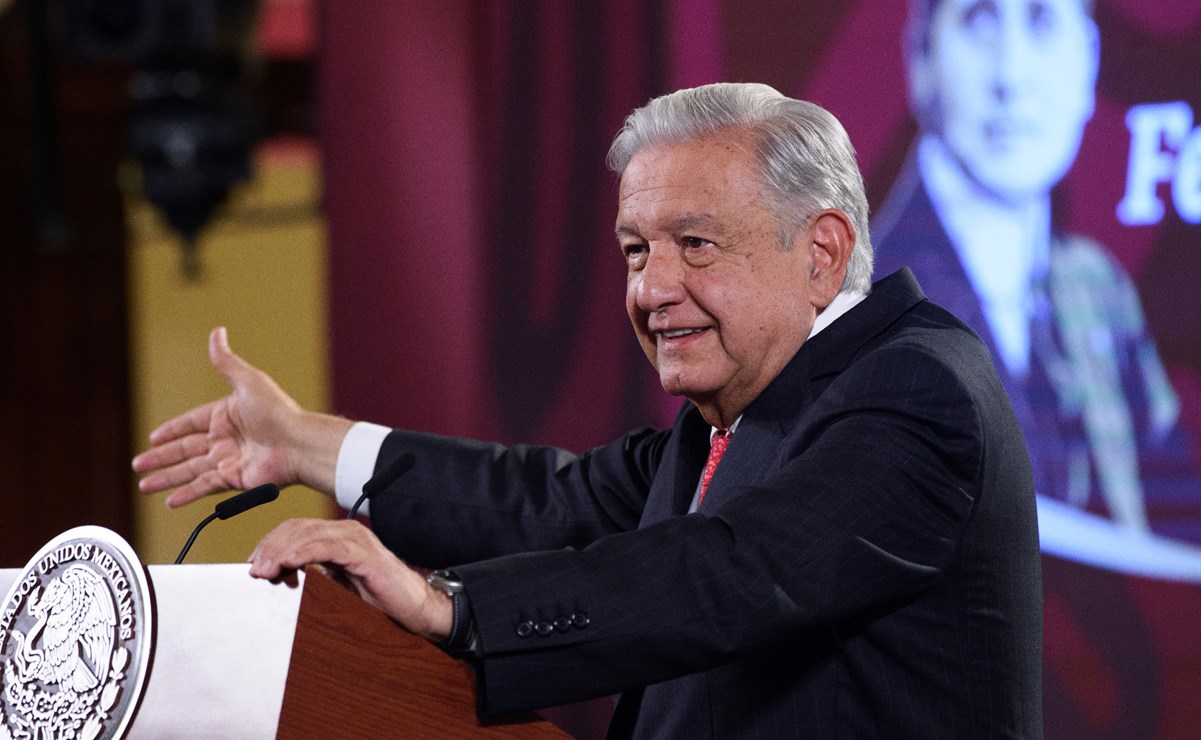 AMLO arremete contra la periodista Anabel Hernández; "es una vil calumniadora", dice