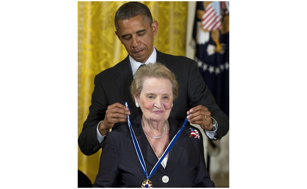Los Obama y los Clinton destacan el gran servicio de la fallecida Madeleine Albright, primera mujer secretaria de Estado