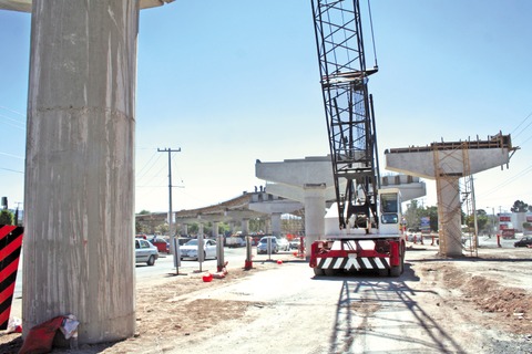  Adeudan 3 mdp a transportistas