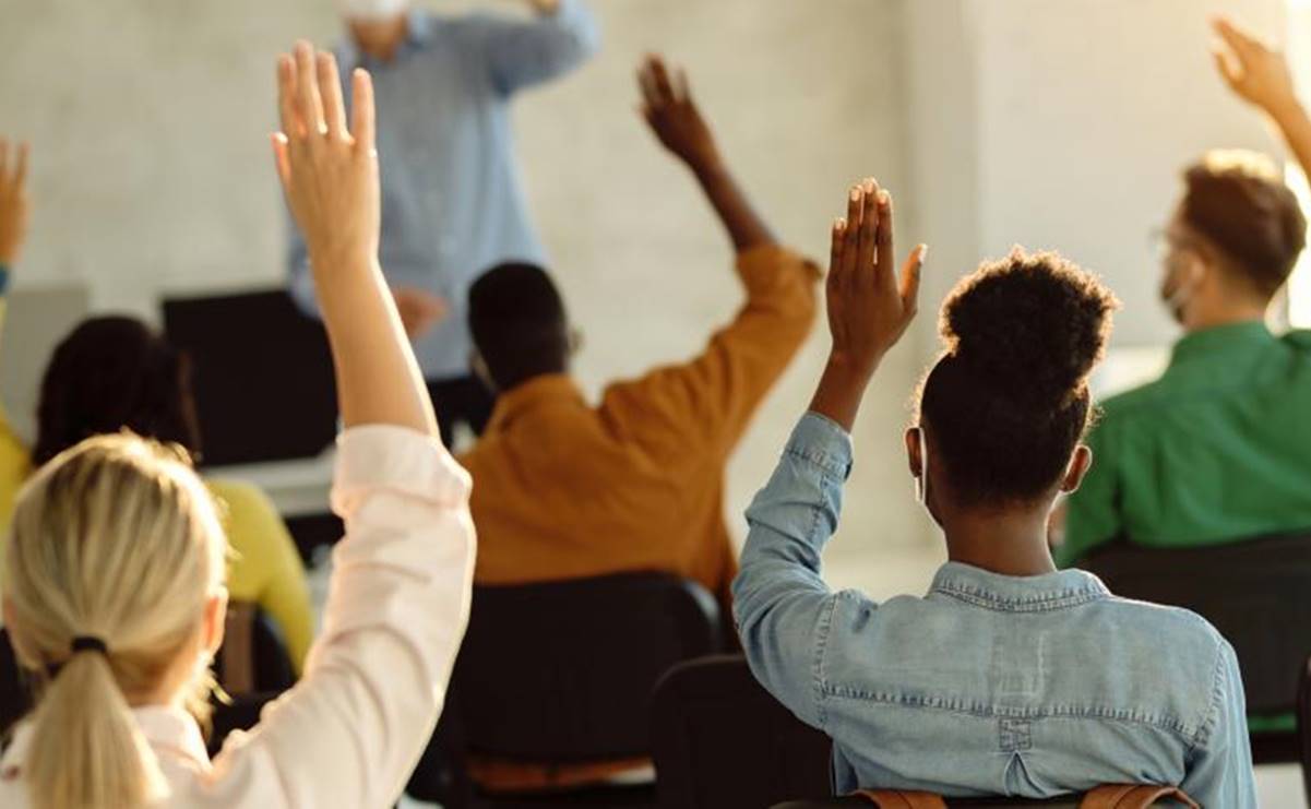 Suspenden a profesor en Colombia por decir que solo existen dos géneros