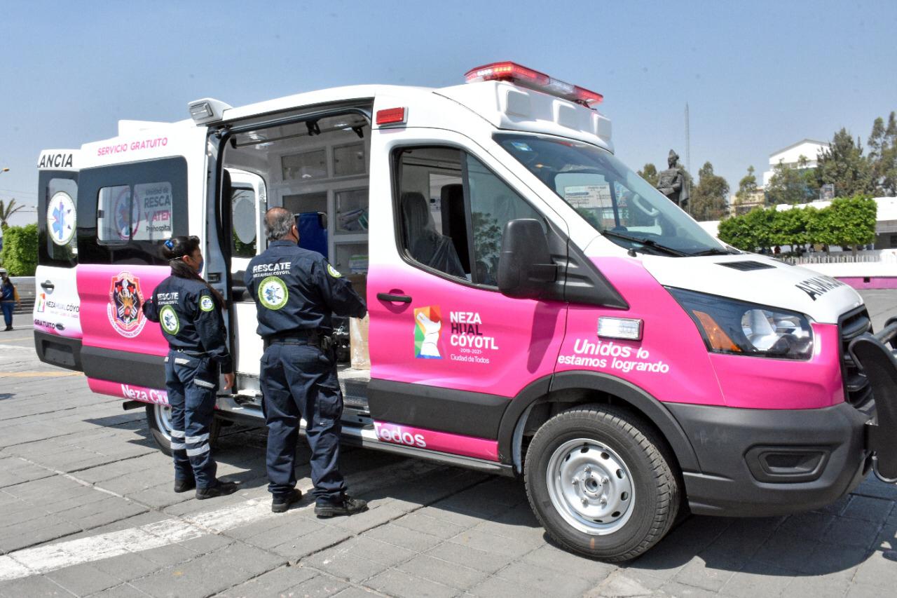 Neza pone en funcionamiento 3 ambulancias para atender Covid-19