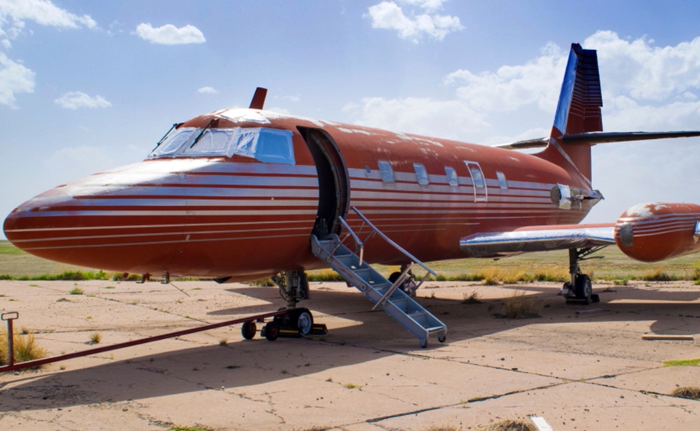 Subastan jet privado de Elvis Presley