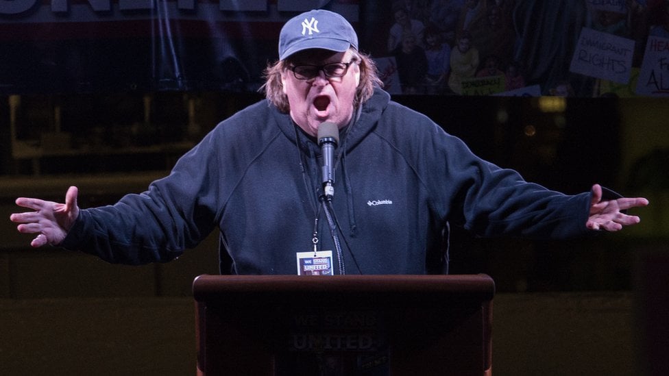 Michael Moore compara a Donald Trump con Joker