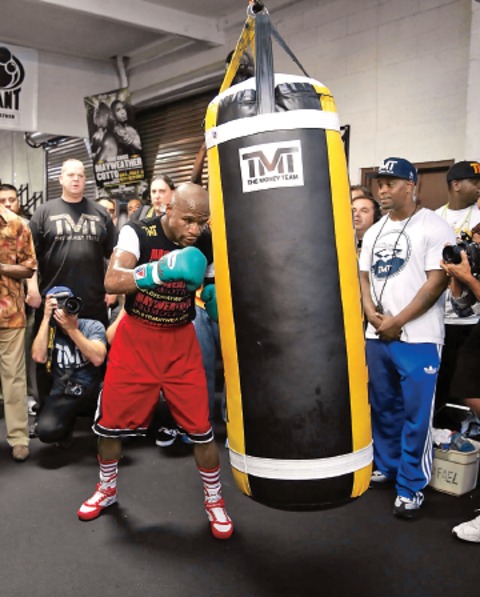 Floyd Jr. va por el nocaut