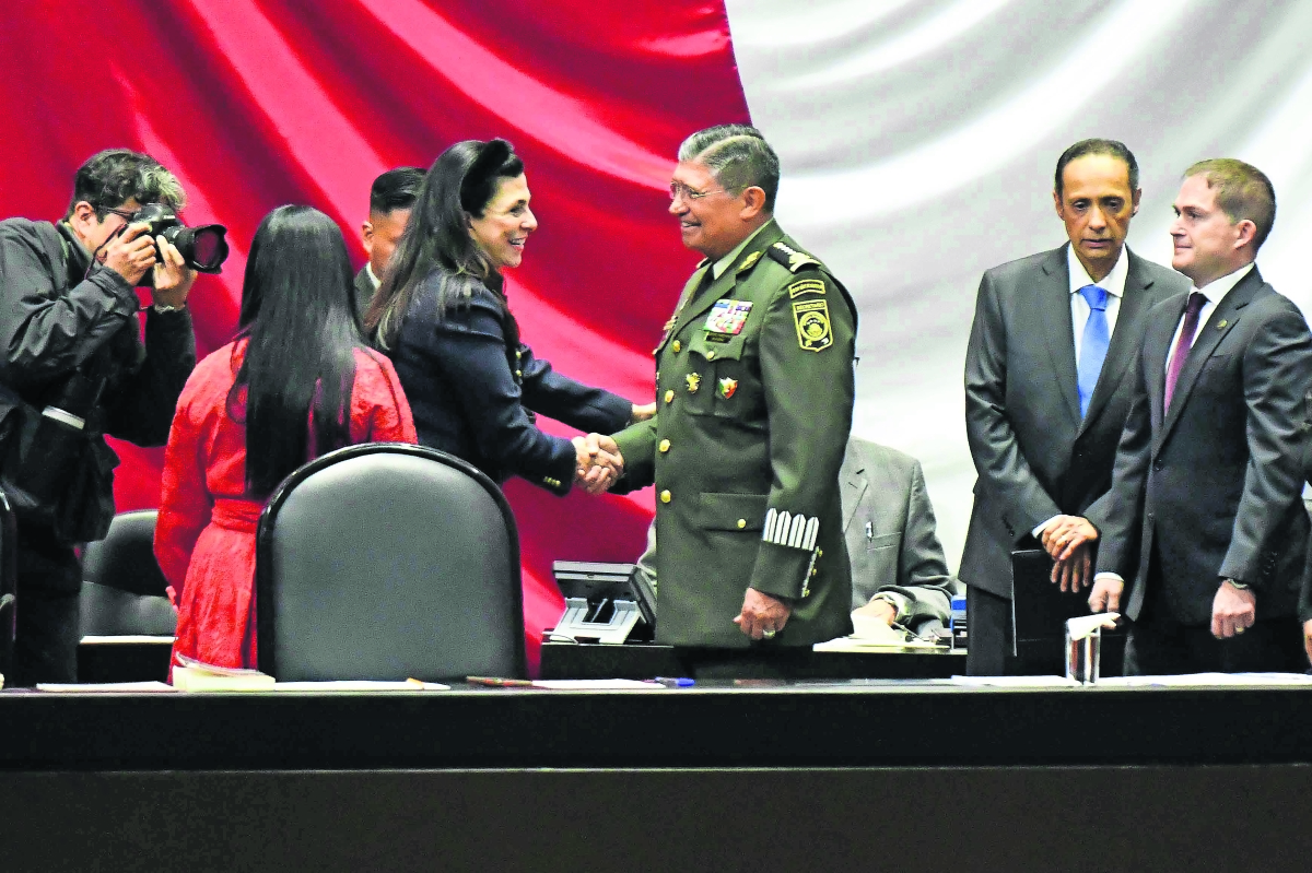 Inscriben con letras de oro Heroico Colegio Militar