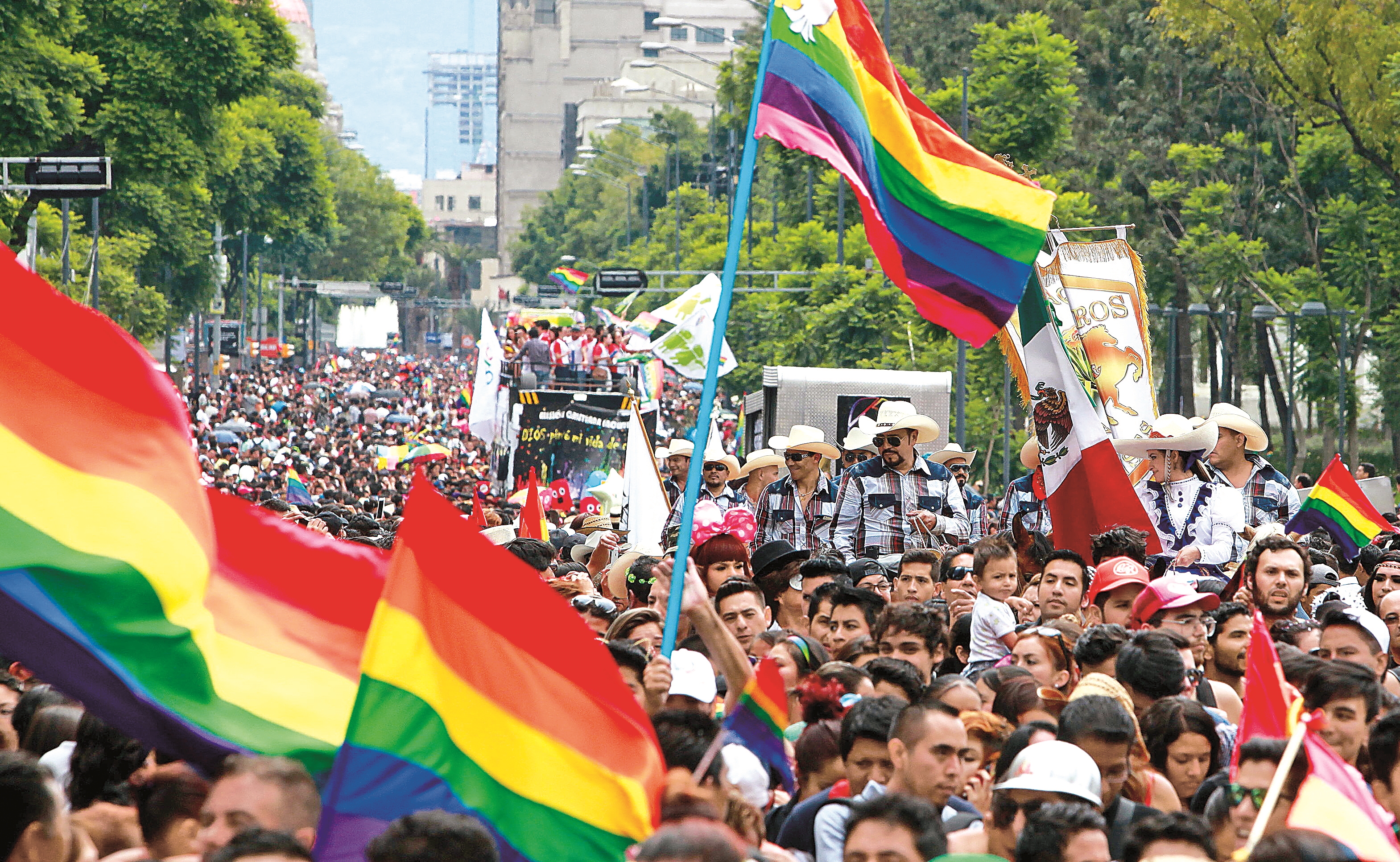 Alistan operativo de seguridad para marcha LGBTTTI