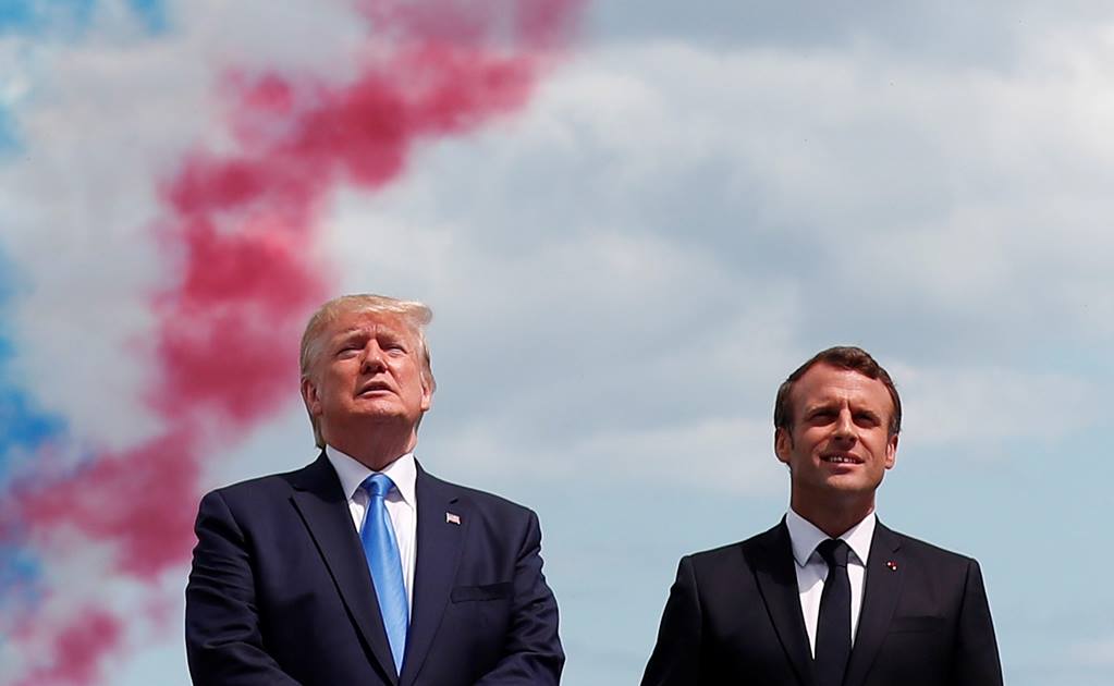 Trump y Macron honran a veteranos del desembarco de Normandía