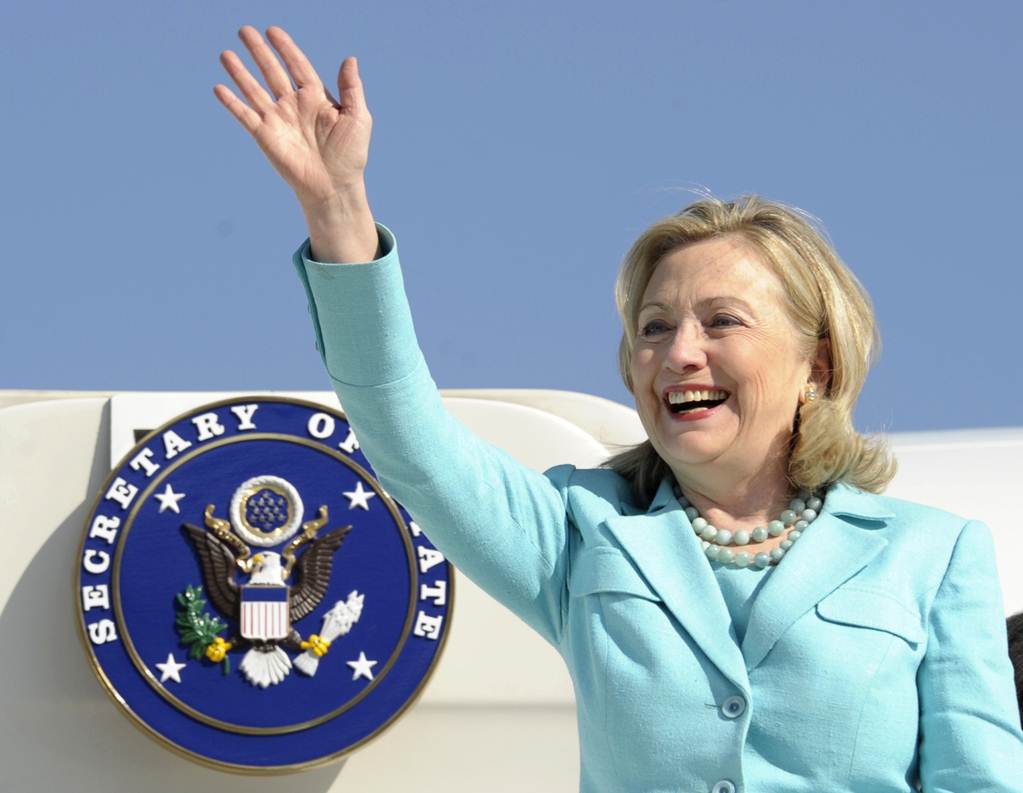 Inicia Hillary Clinton gira para campaña presidencial