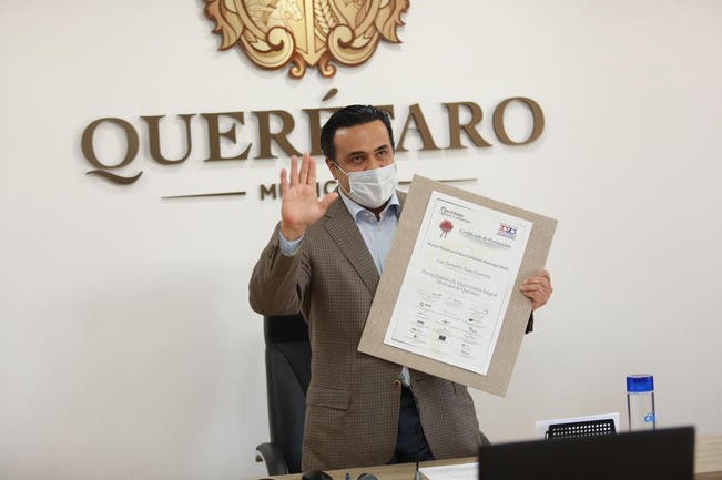 Luis Nava recibe el Premio Nacional Buen Gobierno Municipal