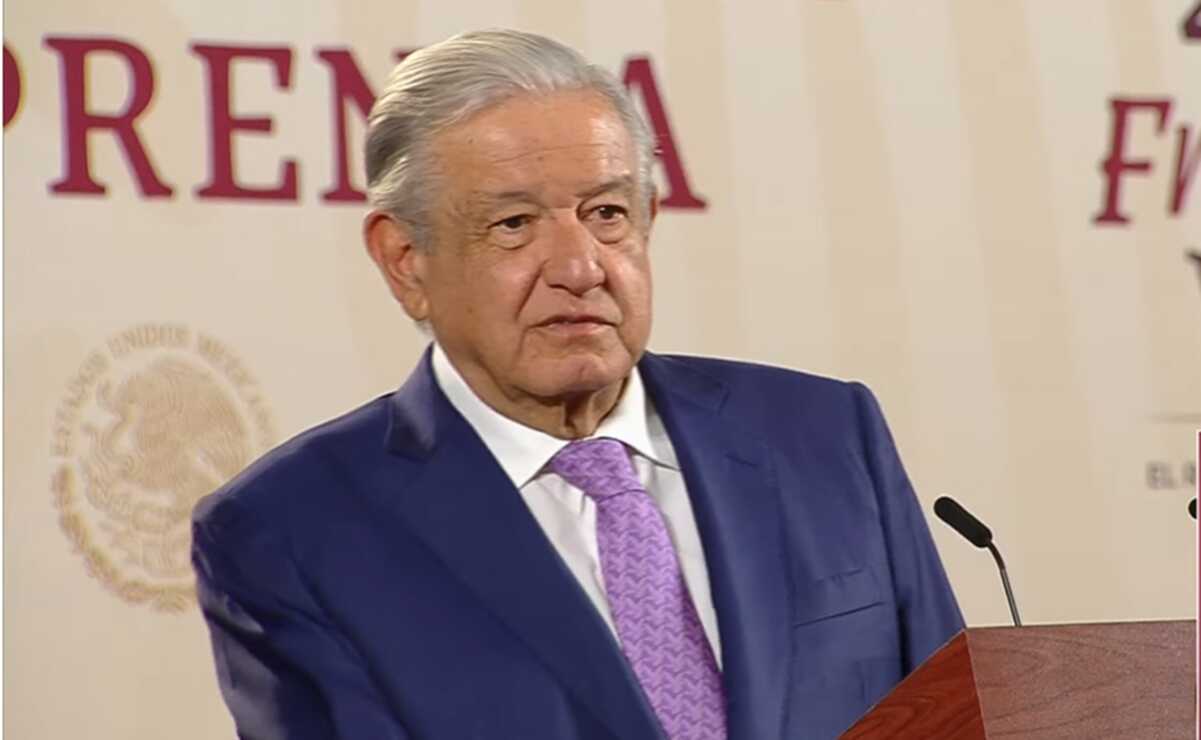 AMLO niega que casos de García Luna y Cienfuegos sean similares; se lanza contra periodista