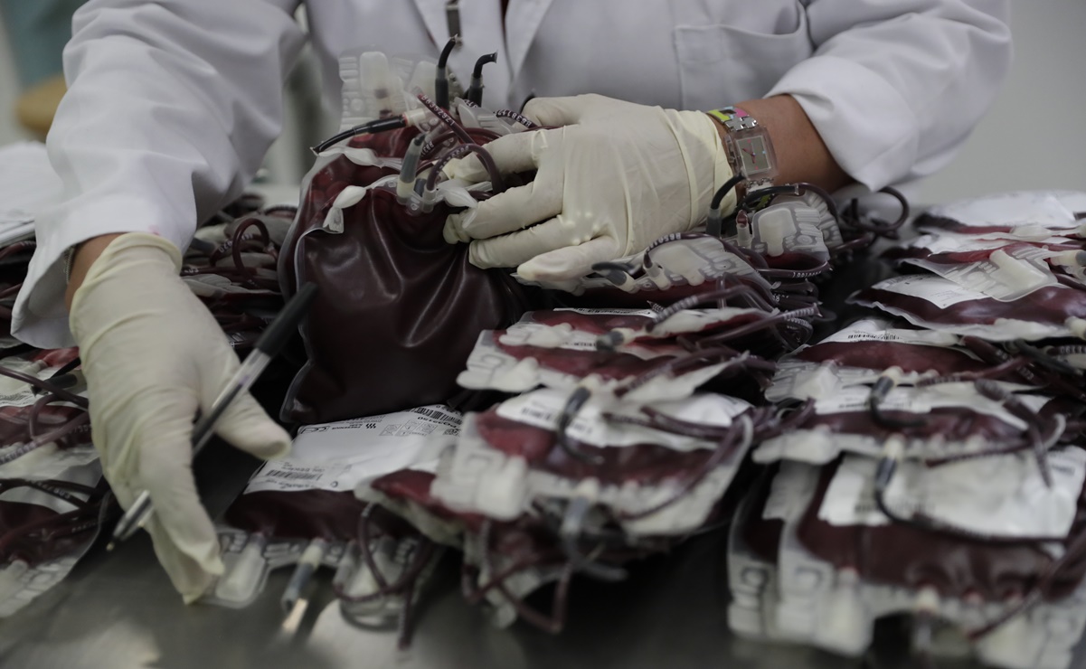 Cofece multa a empresas por 626 mdp por colusión en licitaciones para banco de sangre