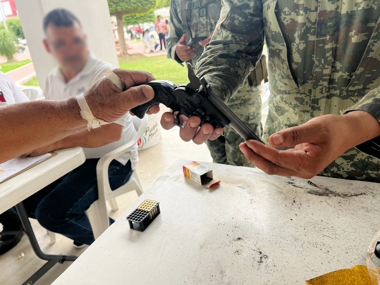 Captan 369 armas y más de 21 mil cartuchos durante campaña de desarme voluntario en Sinaloa